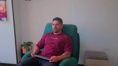 Snapshot of andrewfame chatting on 04/29/26, 10:27 Andrew online show from 04/29/26, 10:27