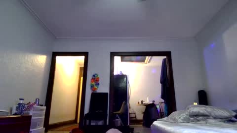 Snapshot of andrewgennie chatting on 10/16/25, 09:54 andrewgennie online show from 10/16/25, 09:54