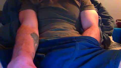 Snapshot of andrewholdsteady chatting on 02/21/25, 05:46 andrewholdsteady online show from 02/21/25, 05:46