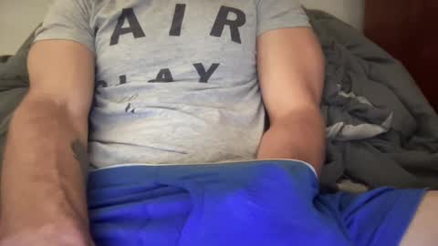 Snapshot of andrewholdsteady chatting on 10/05/25, 01:59 andrewholdsteady online show from 10/05/25, 01:59