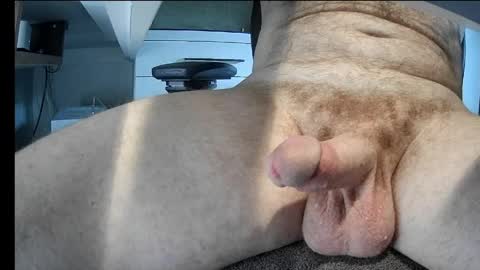 andrewkam1 online show from 04/27/26, 09:46