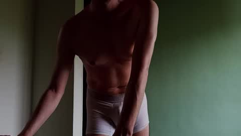 Snapshot of andrewmature chatting on 04/25/26, 07:00 andrewmature online show from 04/25/26, 07:00