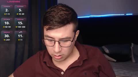 andrewmhilton_ online show from 12/05/25, 03:04