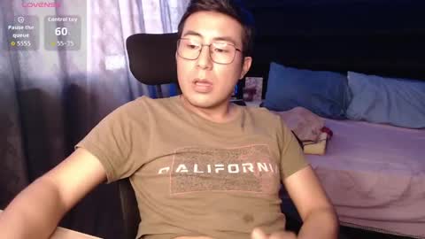 Snapshot of andrewmhilton_ chatting on 06/01/26, 03:14 andrewmhilton_ online show from 06/01/26, 03:14