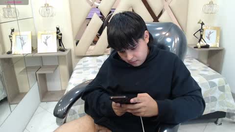 ANDREW online show from 01/06/25, 04:55