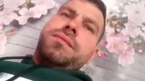 Snapshot of andrey21q chatting on 04/10/26, 09:25 andrey21q online show from 04/10/26, 09:25