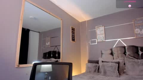      online show from 02/07/25, 12:50