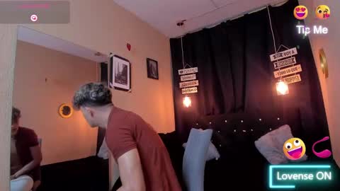      online show from 03/08/25, 09:08