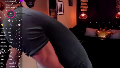      online show from 04/15/26, 08:42