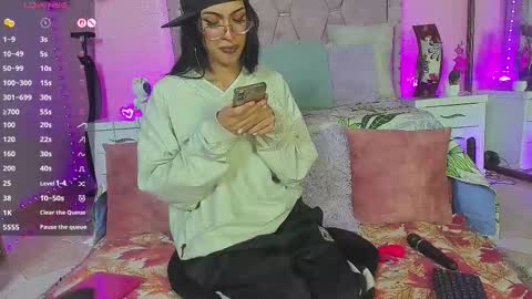 Snapshot of andromedashine chatting on 10/18/25, 01:30 vero paez online show from 10/18/25, 01:30