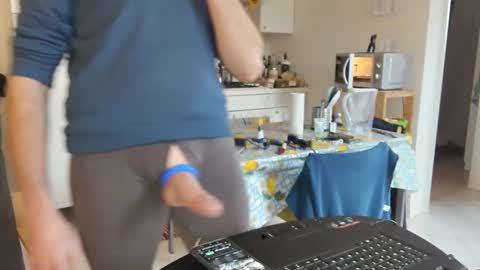 androx77 online show from 12/23/25, 11:08