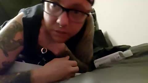 androxkade online show from 10/12/25, 07:40