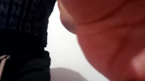 andy101075 online show from 11/26/25, 05:52