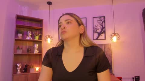 andy_and_emma online show from 12/17/24, 04:00