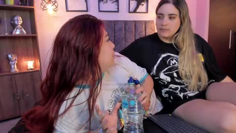 andy_and_emma online show from 01/30/25, 03:40