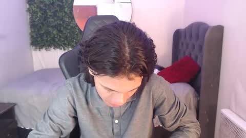 andy_dan1 online show from 01/19/25, 04:04