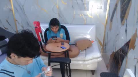 andy_dan1 online show from 12/02/25, 06:25