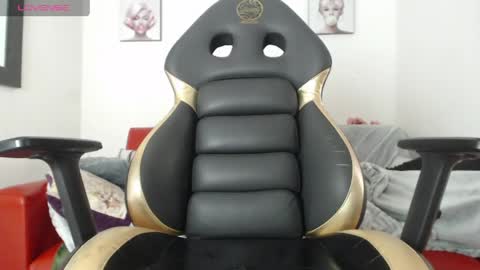 andy_eagleton_20 online show from 04/19/26, 03:44