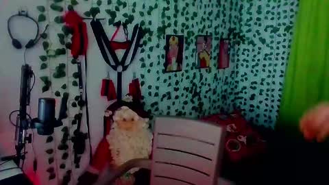 Snapshot of andy_gray01 chatting on 12/19/25, 06:15 Andy Gray online show from 12/19/25, 06:15