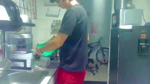 Snapshot of andy_gray01 chatting on 02/04/26, 11:05 Andy Gray online show from 02/04/26, 11:05