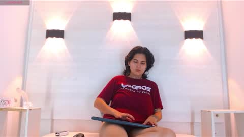 Snapshot of andy_look chatting on 09/18/25, 03:30 Andy Look online show from 09/18/25, 03:30