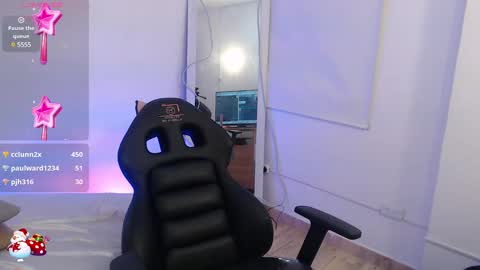 Snapshot of andy_tay1 chatting on 12/24/24, 10:55 Andy tay online show from 12/24/24, 10:55