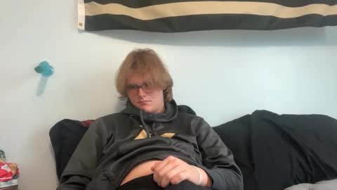 Snapshot of andyhasabigdick chatting on 03/03/26, 10:26 Andy online show from 03/03/26, 10:26