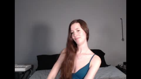 Snapshot of andyhayes69 chatting on 05/25/26, 11:33 andyhayes69 online show from 05/25/26, 11:33
