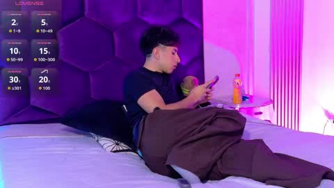 andyjustgame  online show from 04/16/26, 04:24