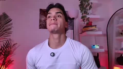 Snapshot of andypalmerr chatting on 06/14/26, 06:15 andypalmerr online show from 06/14/26, 06:15