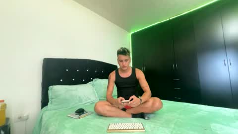 Its Andy Bitch online show from 07/15/26, 09:09