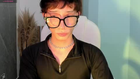 Snapshot of andywiills chatting on 05/20/26, 10:16 Andy online show from 05/20/26, 10:16