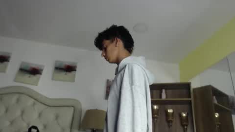 andyxibrat online show from 04/21/26, 01:42