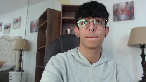 Snapshot of andyxibrat chatting on 05/07/26, 11:48 andyxibrat online show from 05/07/26, 11:48