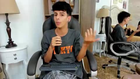 Snapshot of andyxibrat chatting on 05/29/26, 12:08 andyxibrat online show from 05/29/26, 12:08