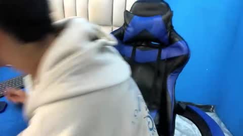 Snapshot of andyxibrat chatting on 05/30/26, 07:11 andyxibrat online show from 05/30/26, 07:11