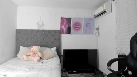          online show from 03/02/26, 02:36