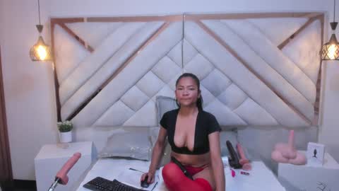 Anell online show from 03/11/25, 04:32