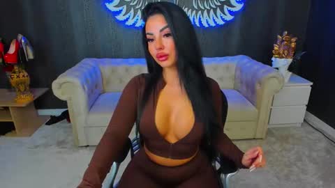 Anne online show from 10/03/25, 04:59