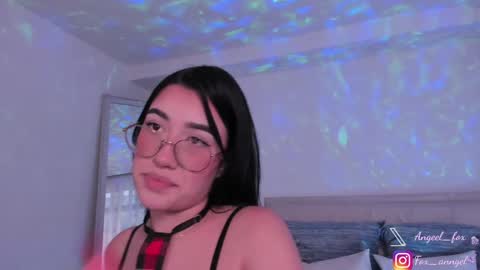 Snapshot of angeel_fox chatting on 12/05/24, 10:01 Angel online show from 12/05/24, 10:01