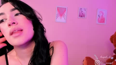 Snapshot of angeel_fox chatting on 04/29/26, 02:37 Angel online show from 04/29/26, 02:37
