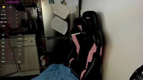 Eva online show from 02/17/25, 11:44