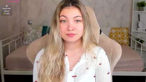 Snapshot of angel__grace chatting on 03/02/26, 12:02 Grace online show from 03/02/26, 12:02