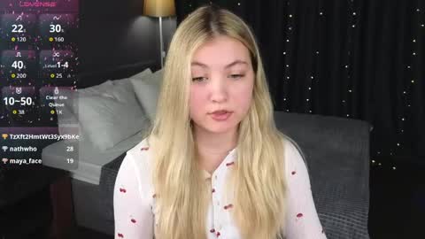 Snapshot of angel__grace chatting on 05/16/26, 12:18 Grace online show from 05/16/26, 12:18