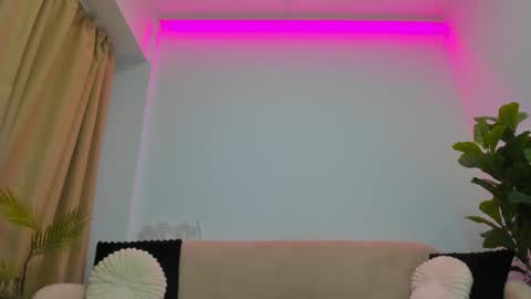 angel__vibe online show from 05/04/26, 07:54