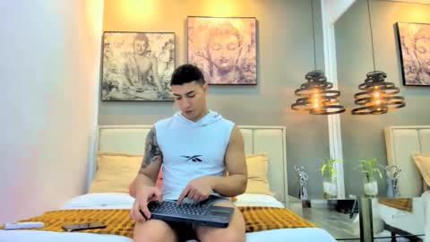 Angel online show from 02/03/26, 03:37