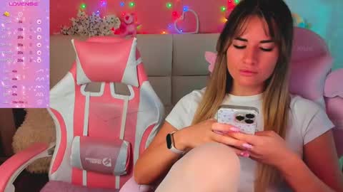 Ivanna and Jessica online show from 05/09/26, 03:56