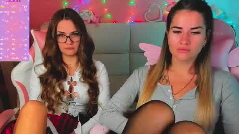 Snapshot of angel_and_demon0304 chatting on 06/21/26, 03:09 Ivanna and Jessica online show from 06/21/26, 03:09
