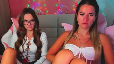 Snapshot of angel_and_demon0304 chatting on 07/11/26, 03:20 Ivanna and Jessica online show from 07/11/26, 03:20