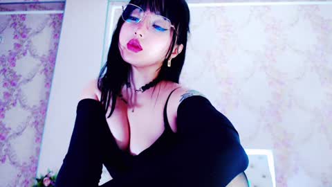 angel_asia_ online show from 01/15/25, 12:51